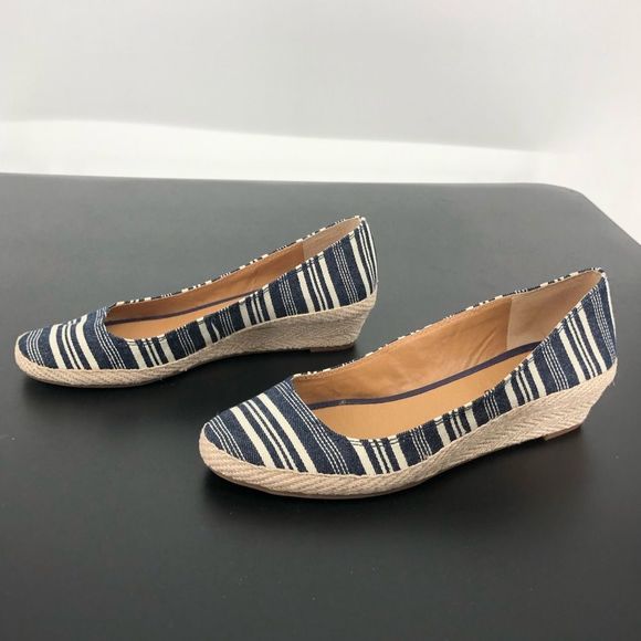 Lucky Brand Tilly Navy White Striped Round Toe Espadrille Wedges - Picture 5 of 11